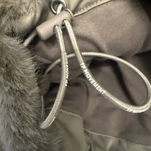 NWT Free People Alpine Faux Fur Half Zip - Picture 6 of 8